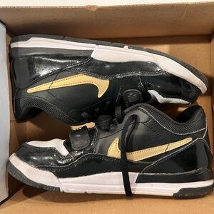 Nike Jordan Legacy 312 Low Sneakers